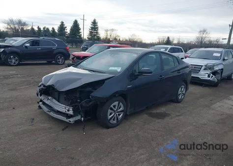 2016 Toyota Prius Four z USA, uszkodzony, nr VIN JTDKARFU3G3017467